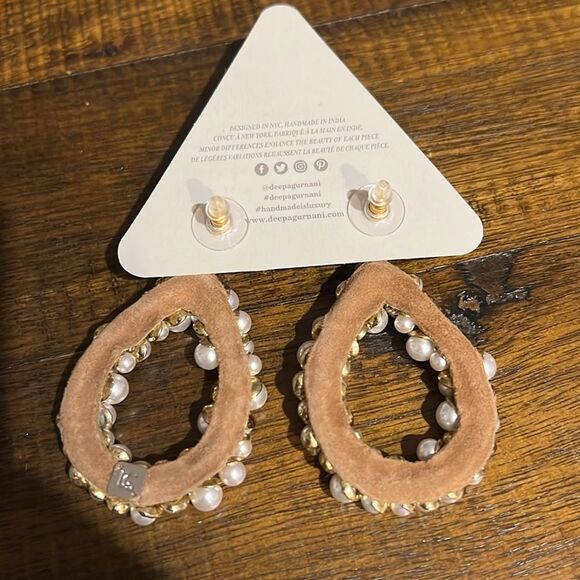 Deepa Gurnani Manon Pearl Earrings - Picture 4 of 4